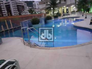 MAGNÍFICA COBERTURA DUPLEX, REFORMADA COM REQUINTE HÁ 2 ANOS, 2 VAGAS DE GARAGEM, INFRAESTRUTURA TOTAL, JUNTO METRÔ BOTAFOGO - JBF51271