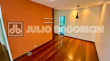 Imperdível - Venda - Julio Bogorocin - Rua das Palmeiras - 2 quartos(suite) - 2 varandas - 1 vaga na escritura - JBF28469