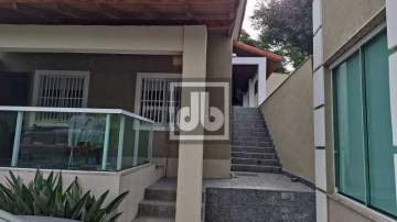 Oportunidade - linda casa frente com 6quartos 4vagas, próximo a estação do Méier - JBM607748