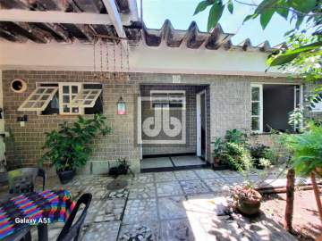 Ótima localização - Ótima localização - Tanque - Jacarepaguá - Casa linear - 2 quartos - sala - amplo espaço externo - ótima localização - Agende sua visita! - JBJ601190