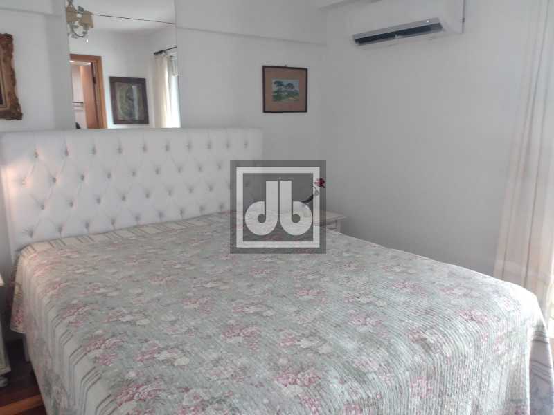 WhatsApp Image 2023-12-04 at 1 - 5