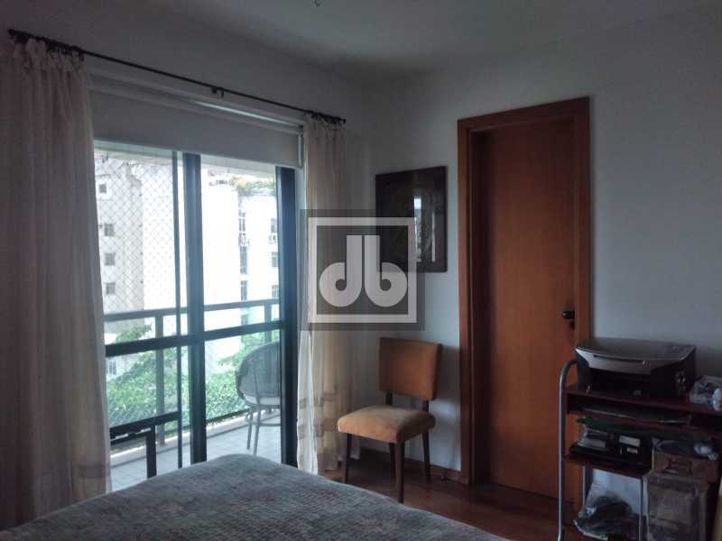 WhatsApp Image 2023-12-04 at 1 - 3