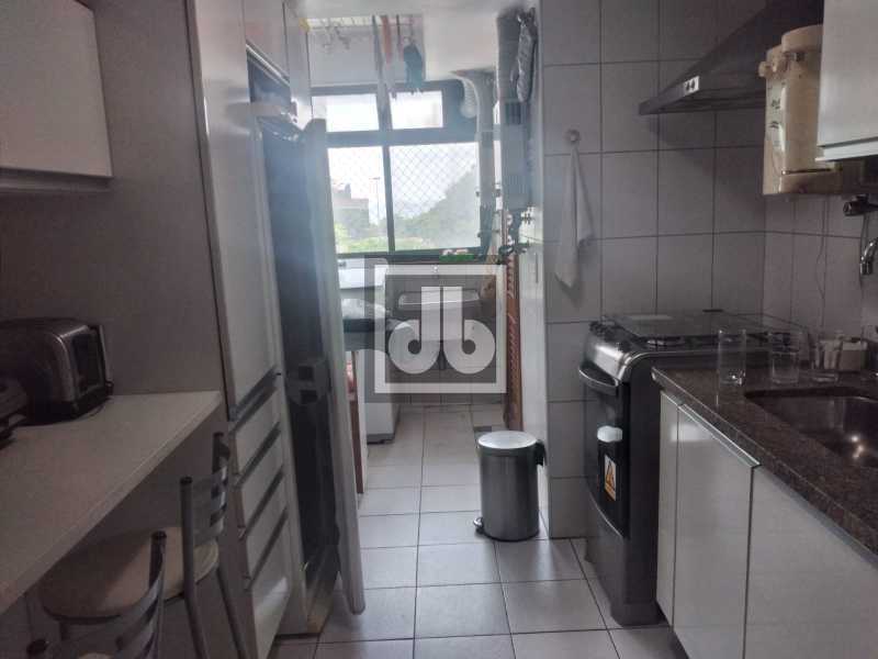 WhatsApp Image 2023-12-04 at 1 - 6