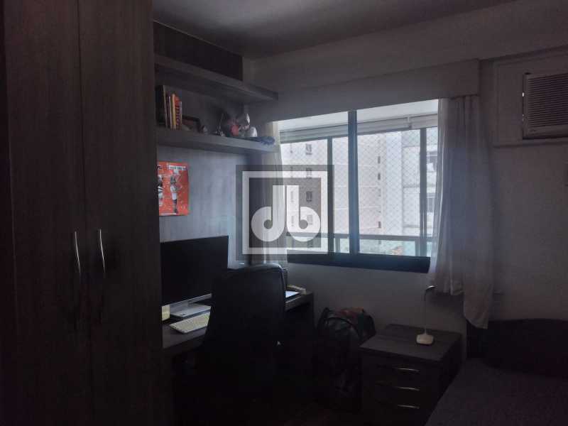 WhatsApp Image 2023-12-04 at 1 - 8