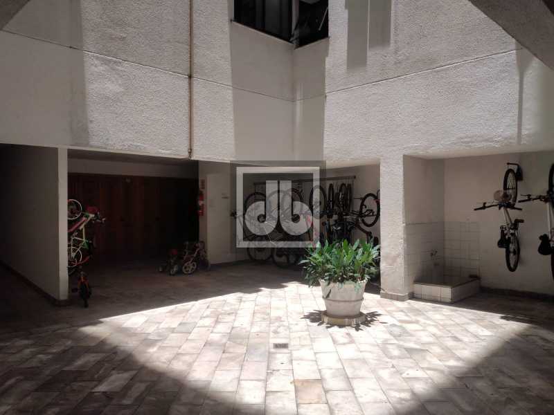 WhatsApp Image 2023-12-04 at 1 - 17