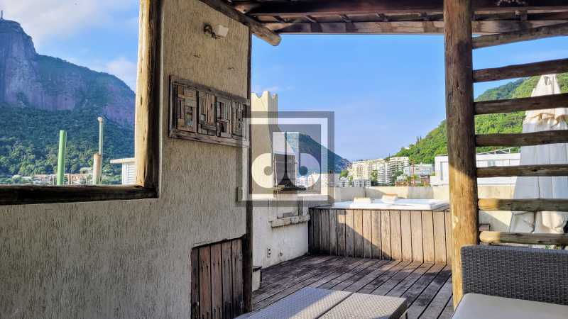 Jacuzzi e Churrasqueira - 3° p - 24