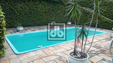 Ilha do Governador - Freguesia - Casa Duplex - 4 Quartos - Varanda - Dependência Completa - Área Lazer - Piscina - Churrasqueira - Terraço - 2 Vagas de Garagem - Julio Bogoricin - JBI61168