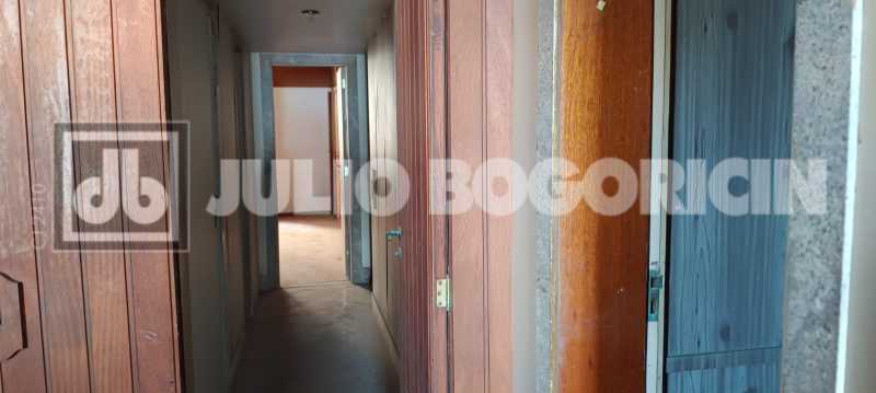 013 - JBL47932 - LEBLON - DELF - 12