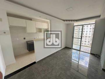 Oportunidade - Lindo apartamento - 2 quartos ? sala -cozinha americana ? varanda- andar alto - vista livre - vaga na garagem. Prédio com área de lazer completa. Agende sua visita! - JBJ203327