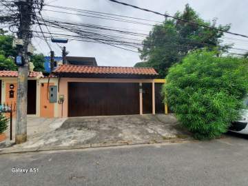 Ótima localização - Ótima Casa Linear no Anil - vazia - 119 m² - 3 quartos, 2 suítes sendo 1 Canadense - Cond. Jardim Clarice - Ótima localização! - JBJ601302