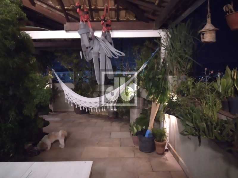 Conheça 1e9ad528-f9cf-4673-a485-ccbf5f do imóvel - Cobertura - Duplex / Residencial / Recreio dos Bandeirantes SALÃO 4 QUARTOS SENDO 2 SUITES LAVABO COZINHA PLANEJADA 2 VAGAS - JBRB502032 - 8 1e9ad528-f9cf-4673-a485-ccbf5f - 8