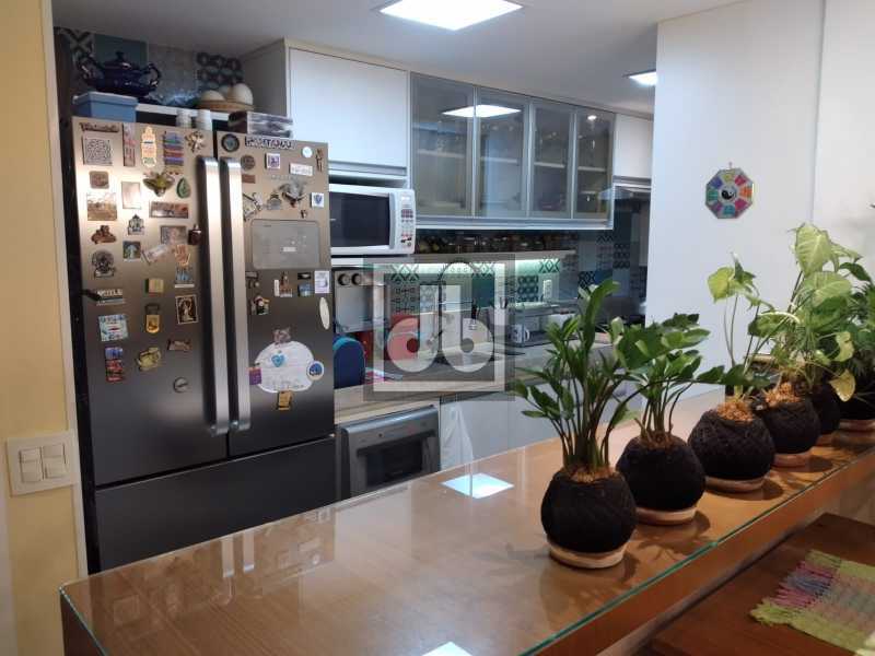 Conheça ad45196d-5909-4075-90df-9a5a23 do imóvel - Cobertura - Duplex / Residencial / Recreio dos Bandeirantes SALÃO 4 QUARTOS SENDO 2 SUITES LAVABO COZINHA PLANEJADA 2 VAGAS - JBRB502032 - 19 ad45196d-5909-4075-90df-9a5a23 - 19