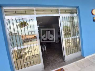 Magnifica casa com 362² no Largo do Tanque , excelente localizacão , perto do BRT. Condução na porta , próximo ao Center Shopping. Agende sua visita! - JBJ601228