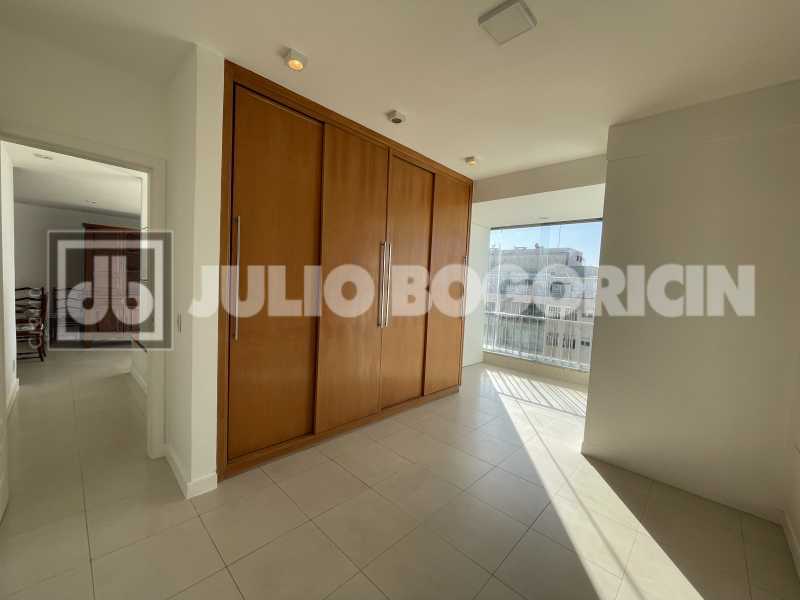 Suíte / corredor / escritório - 14