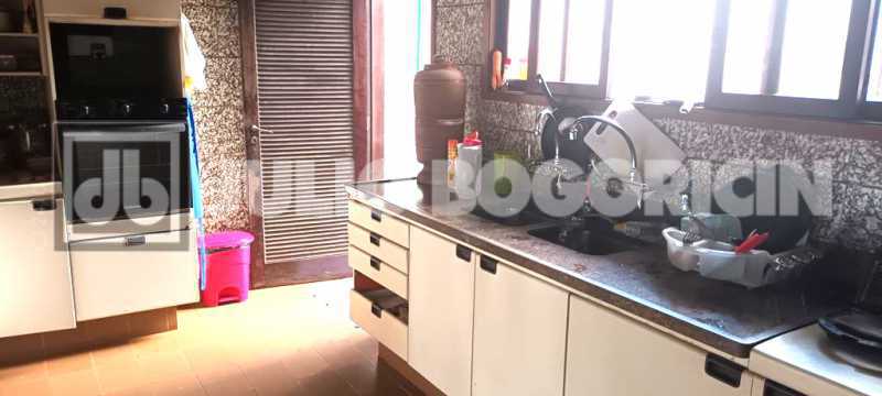 21CasaVendaSaoConrado4Suites9V - 21