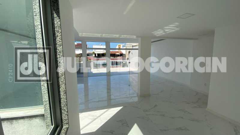 Conheça 1c962728-7450-488a-8b20-63f983 do imóvel - Venda - Julio Bogoricin - Recreio - Gleba A - Cobertura Linear - Reformada - 173 m² 3Quartos -1suíte - 2vagas - JBRB502060 - 8 1c962728-7450-488a-8b20-63f983 - 8