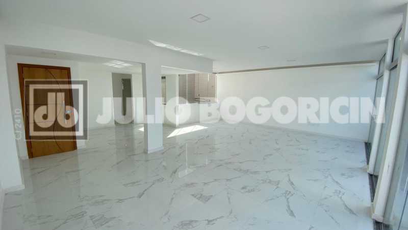 Conheça e43c10da-376f-4cb8-ac16-aeae31 do imóvel - Venda - Julio Bogoricin - Recreio - Gleba A - Cobertura Linear - Reformada - 173 m² 3Quartos -1suíte - 2vagas - JBRB502060 - 4 e43c10da-376f-4cb8-ac16-aeae31 - 4