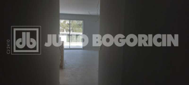 25c234d5-a412-4dc5-809f-76046f - 17