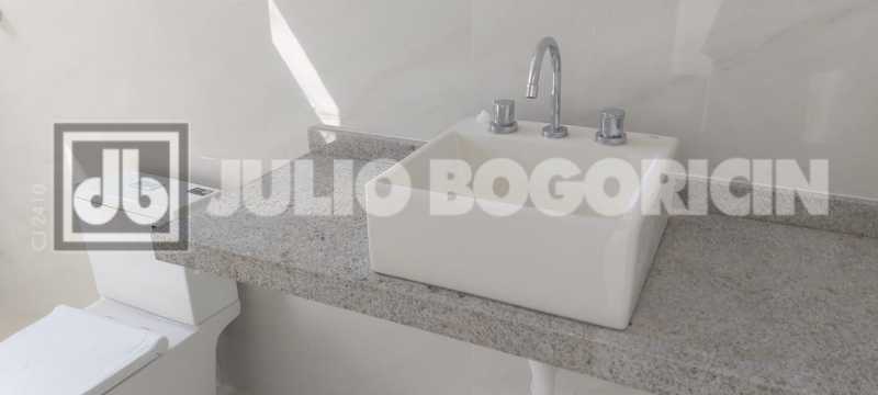 736e0318-6115-4621-a408-82084b - 21