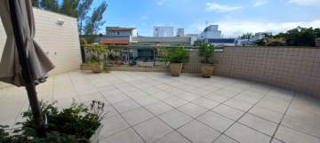 Oportunidade - VENDA - JULIO BOGORICIN - COBERTURA LINEAR - GLEBA A - PRÓXIMO PRAIA E COMÉRCIO - 3 QUARTOS (1ST) - ARMÁRIOS - DEPENDÊNCIAS COMPLETAS - 182M² - DIREITO A LAJE - 3 VAGAS NA GARAGEM - JBRB502076