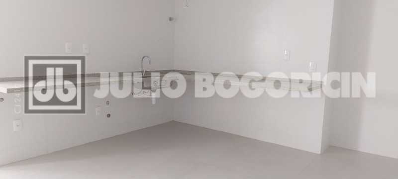 e4607dc1-89a5-46b4-8a79-b1a224 - 22