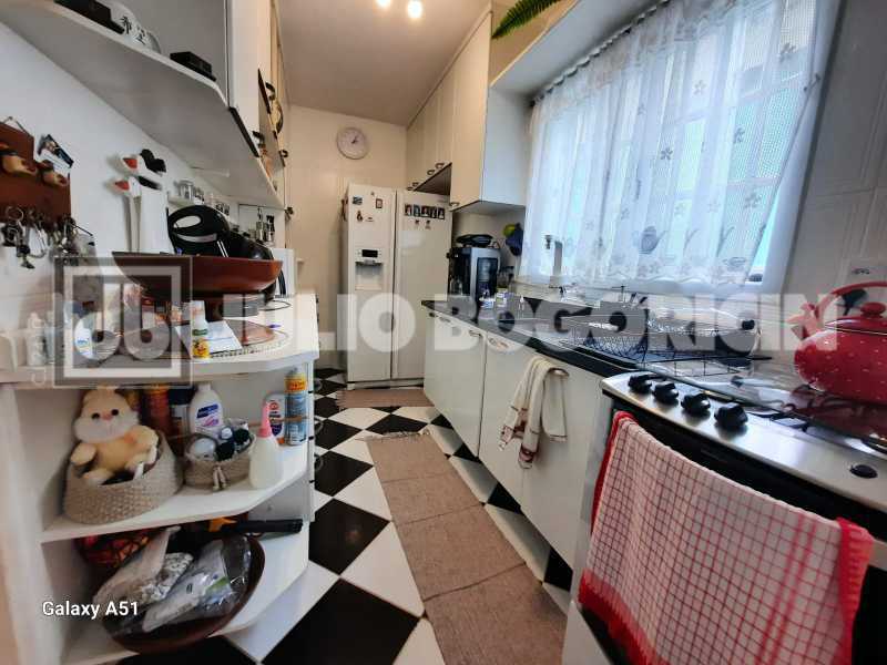 Conheça FOTO 6. do imóvel - Anil - Reserva do Bosque - espaçosa casa duplex - 2 quartos - 2 banheiros - 87 m² - Condomínio fechado - Agende sua visita! - JBJ601300 - 8 FOTO 6. - 8