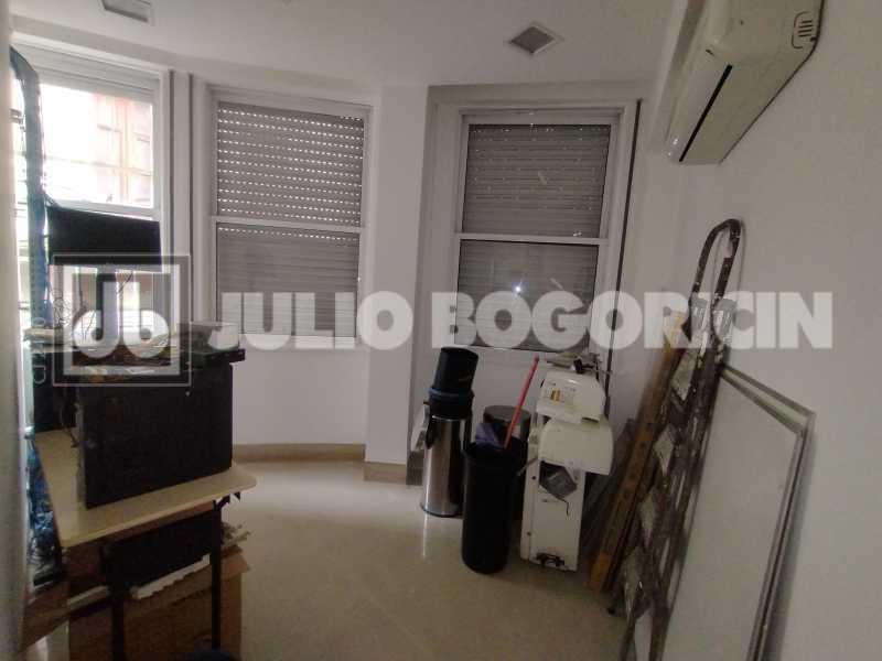 Salas à venda no Centro - 14