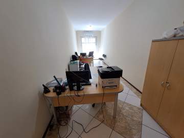 Ilha do Governador - Tauá - VENDA - Sala Comercial - Varanda - Divisória - Elevador - Julio Bogoricin - JBI701202