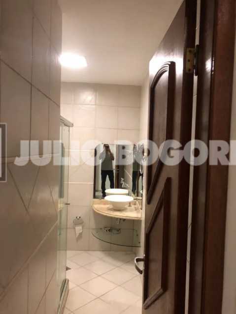 2f2a0c56-5391-406a-bc16-9aacaa - 6