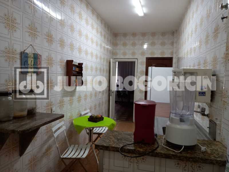 WhatsApp Image 2024-04-10 at 1 - 11