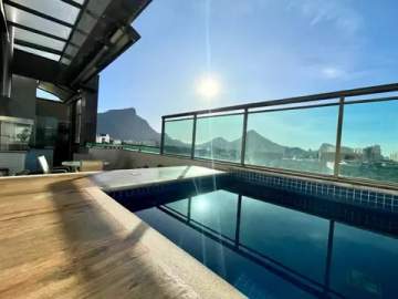 Imperdível - Cobertura à venda no Leblon com varanda 3 quartos sendo 1 suíte terraço com piscina 2 vagas. - JBL53884