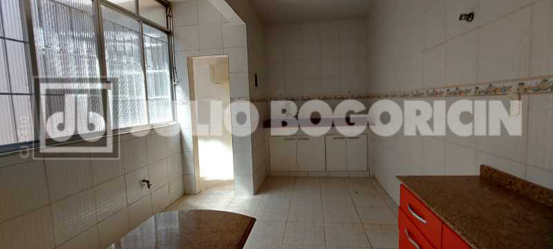 14coberturalinearnomeiervagajb - 14