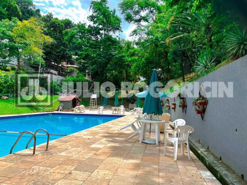 WhatsApp Image 2024-05-03 at 1 - 3