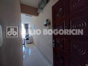 Oportunidade - EXCELENTE IMÓVEL JUNTINHO A PRÉDIO DA PETROBRAS /AV.MÉM DE SÁ , PRÉDIO COM SEGURANÇA ,PORTÁRIA 24H , SALA 02QTOS 02BANHEIROS SOCIAIS ,COZINHA AREA DE SERVIÇO 01 VAGA NA ESCRITURA ,PLAY E SALÃO DE FESTAS E CHURRASQUEIRA - JBF28735
