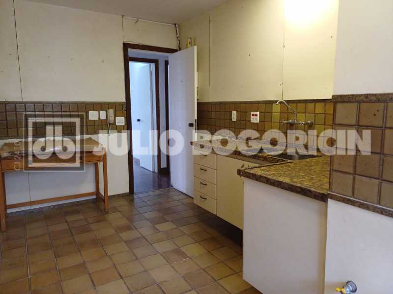 fco otaviano 24. - 15