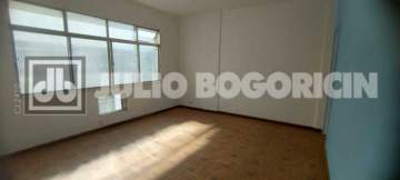 Oportunidade - Grajaú. Excelente apartamento, 3 quartos (suíte), vaga de garagem. Próximo ao Largo do Verdun, farto comércio e condução. - JBT304945