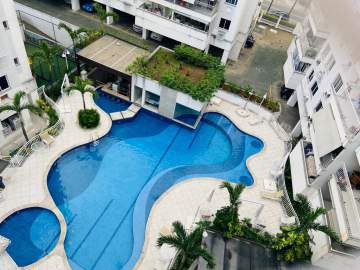 Linda cobertura com piscina, bar, academia, churrasqueira, área kids, área infantil e outros ambientes. mercados , restaurantes , farmácias , condução farta, próxima à Intendente Magalhães. - JBJ52624