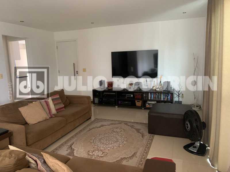 26e42692-404c-469d-8855-a779c8 - 7