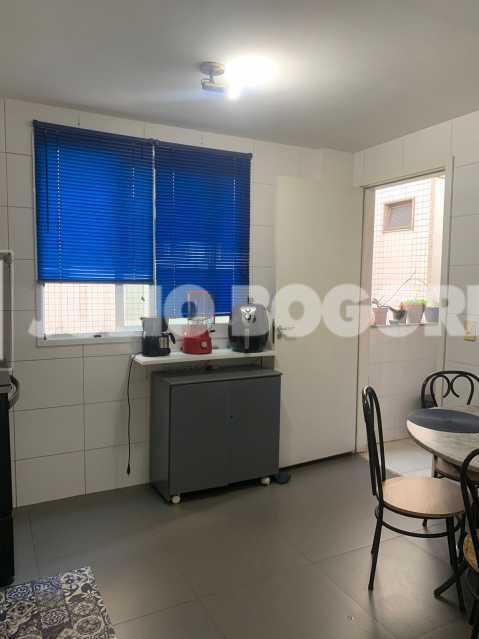 a6c22d80-df54-42e7-adb3-4b28c4 - 20