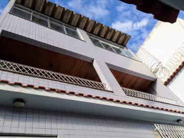 Magnífica Casa de rua - Triplex - Méier- Venda- Locação- 4 quartos com 1 suíte- Terraço com churrasqueira- 2 vagas!!! - JBM607908