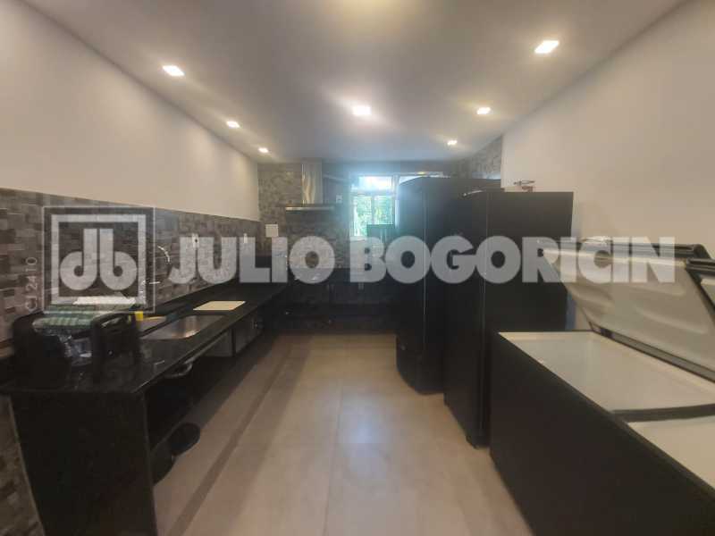 57 - Cozinha do Salão - 23