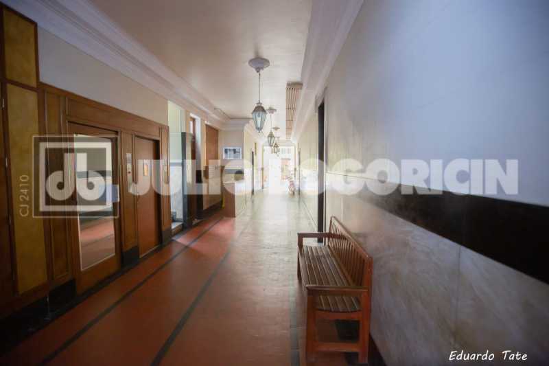 WhatsApp Image 2025-11-04 at 1 - 6