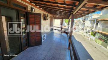 Ótima localização - Ilha do Governador - Portuguesa - VENDA - Casa Duplex - 4 quartos (Suíte) - Varanda - 2 Vagas de Garagem - Julio Bogoricin - JBI61316