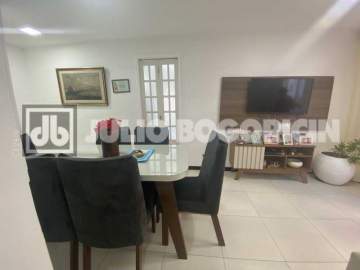 Ótima localização - Apartamento a venda na Gleba A - 2 quartos + dependencia completa - JBRB213970
