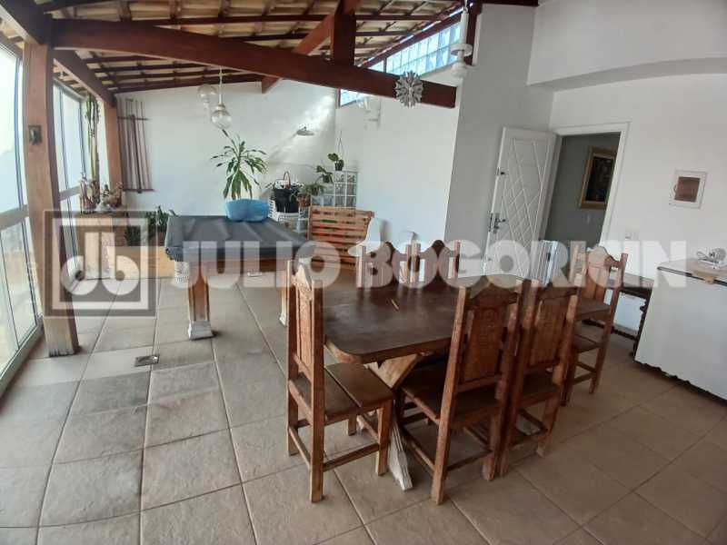 0f1a6e54-1db6-4121-8ad9-e33c9d - 5