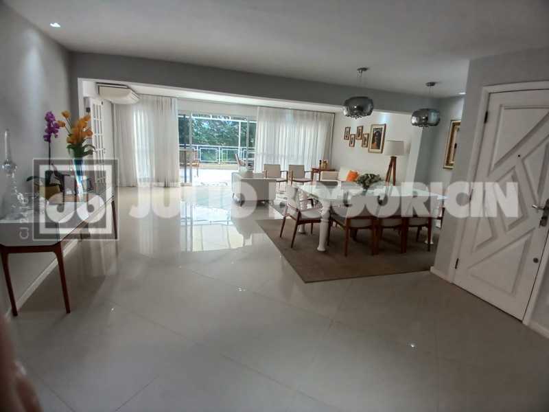 02cc2b69-1ff4-4ee9-947e-f28b67 - 2