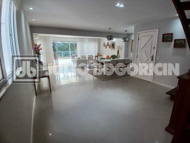 89af5a4c-1918-4bf9-a264-9e17f9 - 1