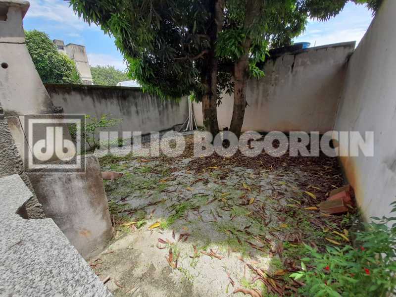 16jardimguanabaracasajuliobogo - 16