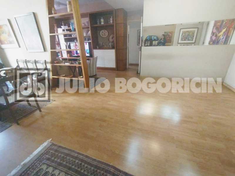 FOTO 12. - 10