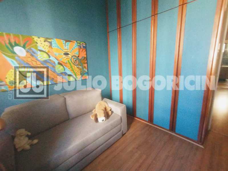 FOTO 23. - 21